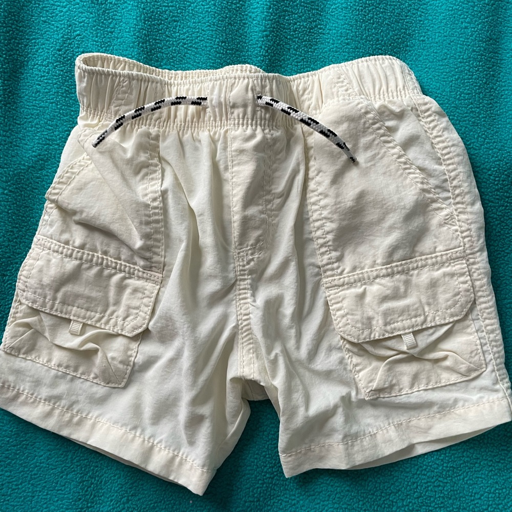 💚5/$10 OLD NAVY CARGO SHORTS 12-18 MO